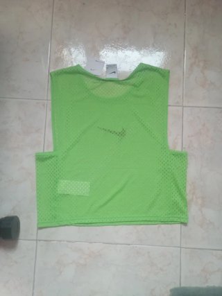 Camiseta deportiva Nike verde