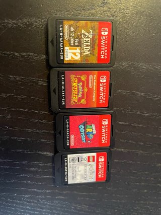 Nintendo Switch Azul/Rojo + 4 juegos + Accesorios
