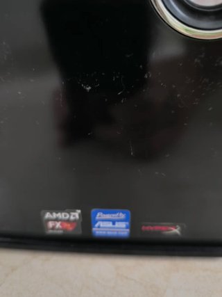 SE REGALA ordenador PC con ratón y cables y pantal