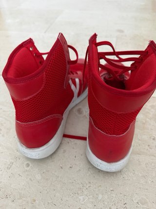 Botas de boxeo rojas