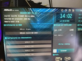 Placa base ASRock con procesador y RAM