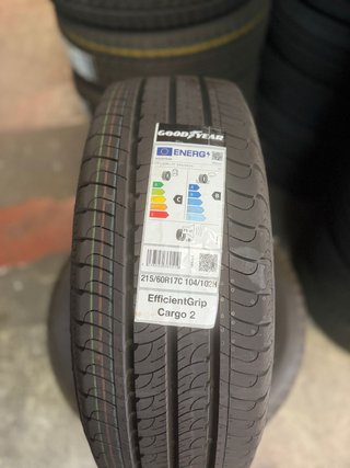 Neumático Goodyear 215/60R17C 104/102H EfficientGr