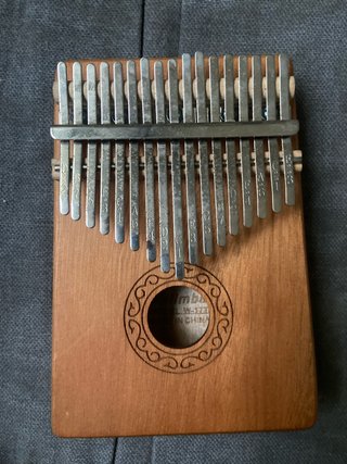 Kalimba de madera 17 teclas Con funda y martillo