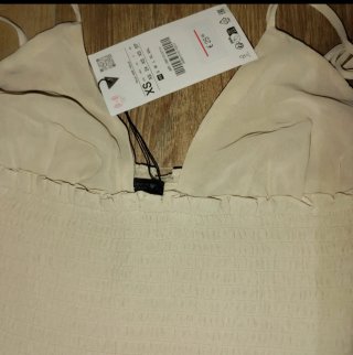 Top Zara Color crema Talla XS