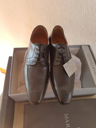 Zapato de piel Martinelli negro