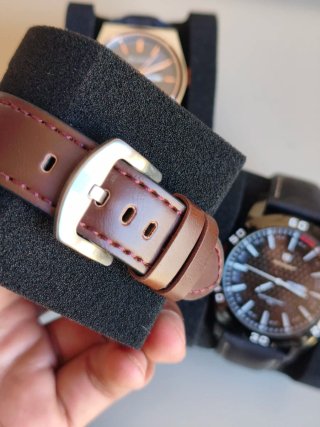 Reloj Caballero Nuevo Marrón Dorado