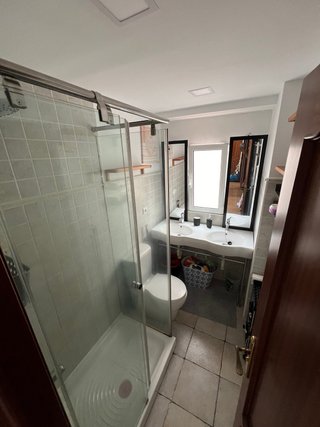 Se alquila habitación