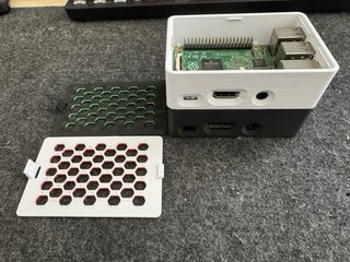 Raspberry Pi 2 y B+ Carcasas Blanca y Negra