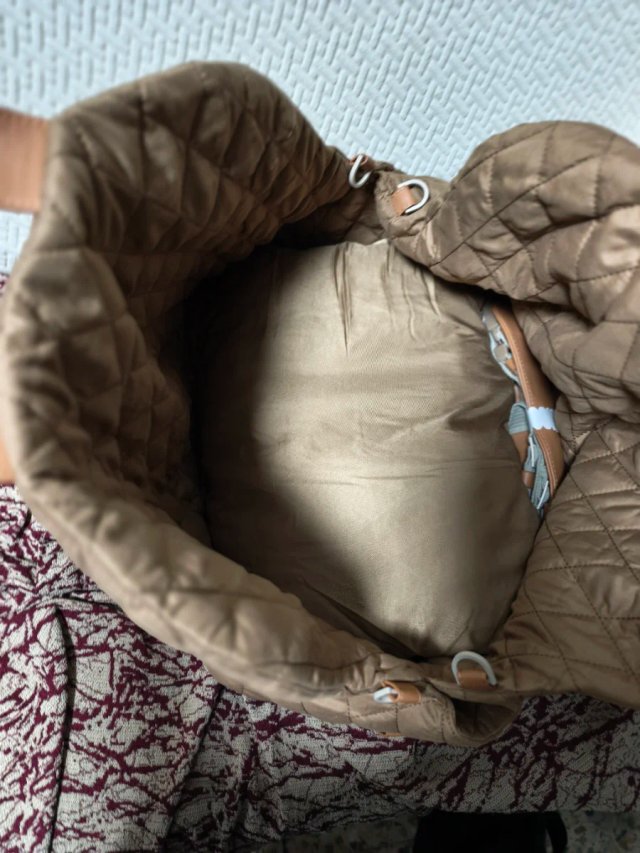 Bolso y cama para mascotas beige