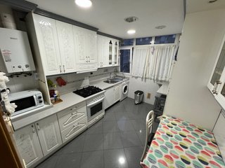 Se alquila habitación