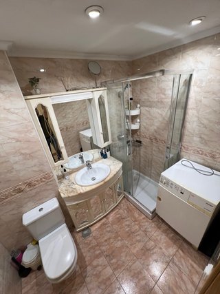 Se alquila habitación