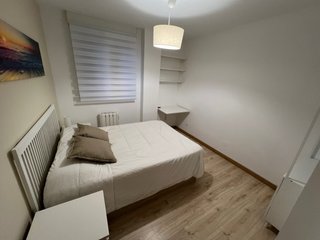 Se alquila habitación