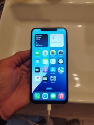 iPhone XS Max Space Gray