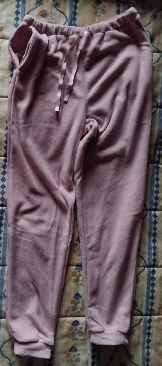 Pijama polar La Vecina Rubia Talla S o M a estrena