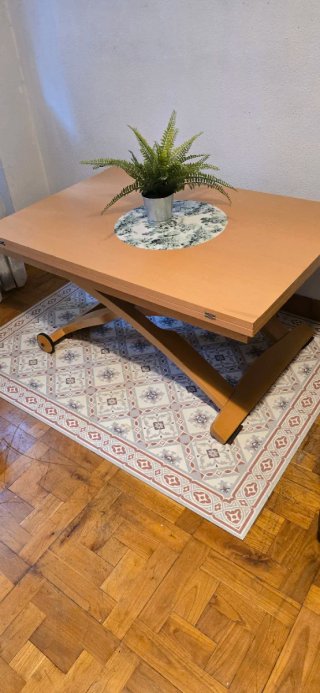 Mesa extensible de madera