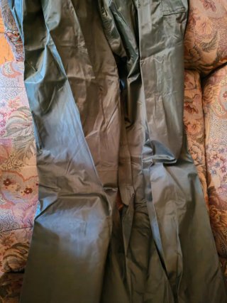 Pantalón de lluvia verde