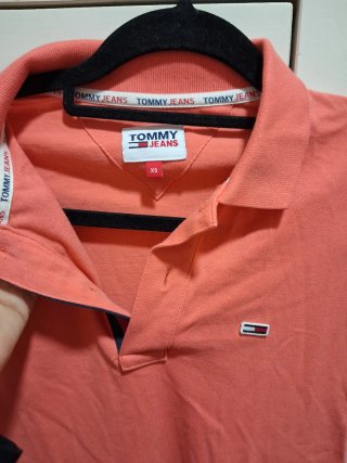Polo unisex talla XS marca Tommy Hilfiger Jeans