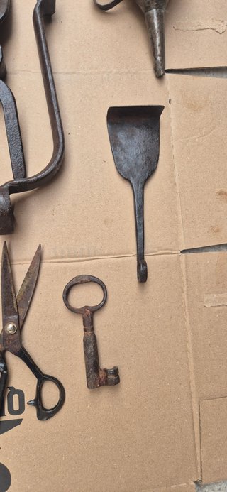 Lotto di oggetti d'antiquariato