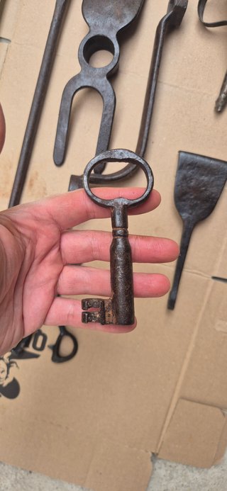 Lotto di oggetti d'antiquariato