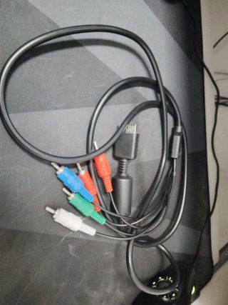 Lote 5 juegos PS2 + cable componentes
