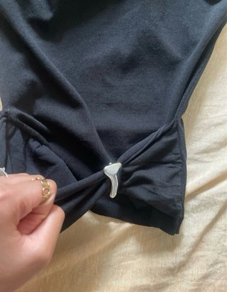 Top Bershka negro drapeado