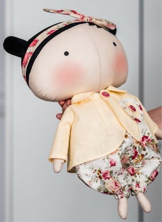 Muñeca Tilda Artesanal Flores