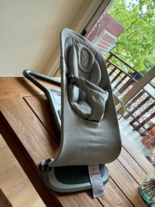 Hamaca Ergobaby Evolve 3 en 1 Gris