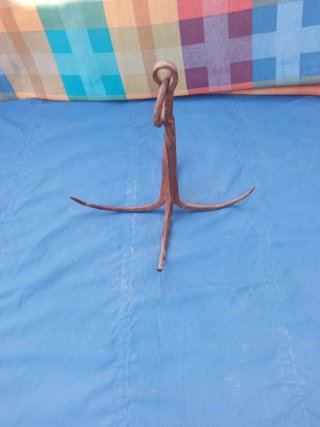 Gancho antiguo de pozo de hierro forjado