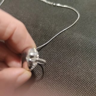Girocollo pesciolino con strass