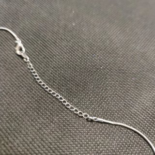 Girocollo pesciolino con strass