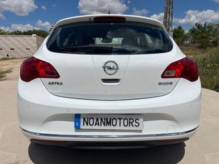 Opel Astra 2015 152.000km full equip