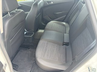 Opel Astra 2015 152.000km full equip