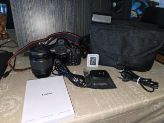 Cámara Canon EOS 2000D Kit Nueva