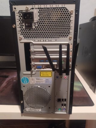 Ordenador Medion i5 wifi BT 16gb LEER