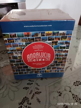Reproductor DVD con altavoces y colección DVDs