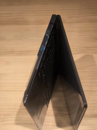 Portátil Fujitsu LIFEBOOK U748 i5 Táctil