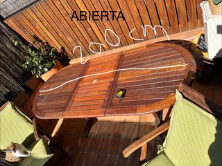 Mesa extensible y 2 Sillas de Jardín Madera