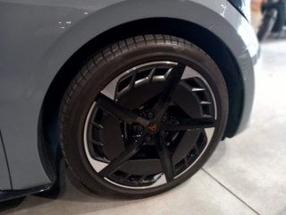 CUPRA Born 77kwh 230cv y 550km de autonomia 2024