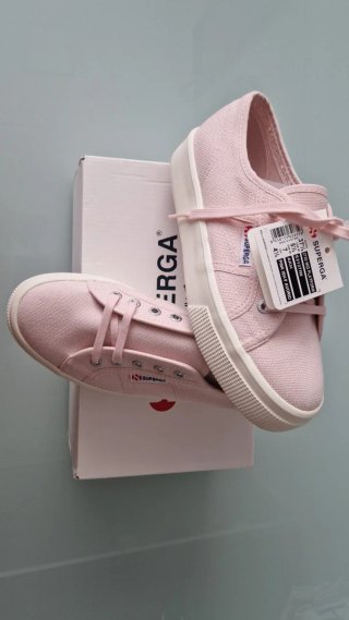 Zapatillas Superga rosas nuevas