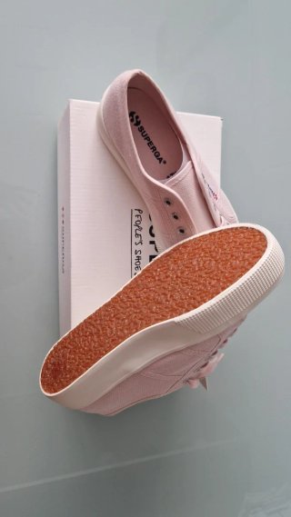 Zapatillas Superga rosas nuevas