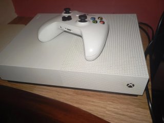 Xbox One S Digital Blanca