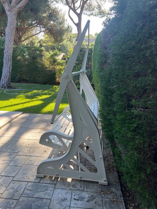 Columpio de jardín blanco
