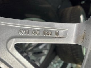 Llantas Audi Q7 SQ7 4M 20 Originales (4)
