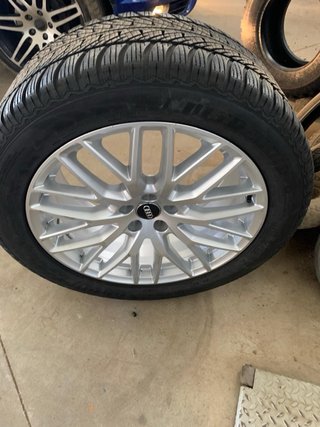 Llantas Audi Q7 SQ7 4M 20 Originales (4)