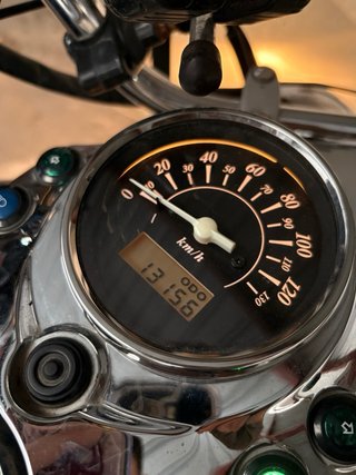 Suzuki Intruder VL 124cc Moto Custom