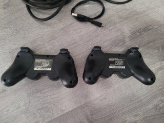 Ps3 75gb con mandos y juego