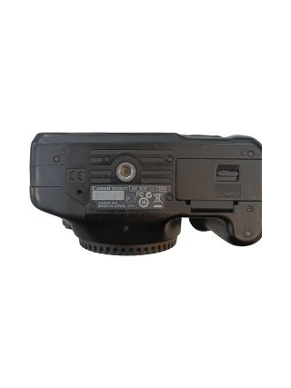 Canon EOS 550D + Objetivo 18-55mm