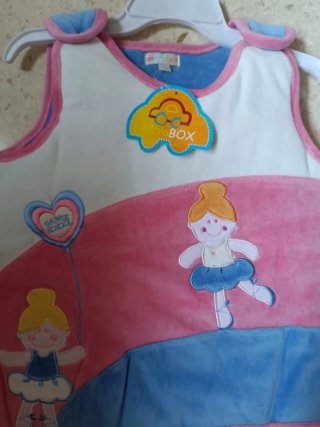 Saco de bebé rosa y azul con corazones
