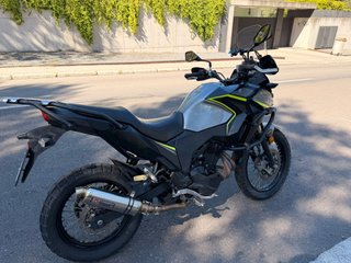 Kawasaki Versys X 300 Adventure Negra