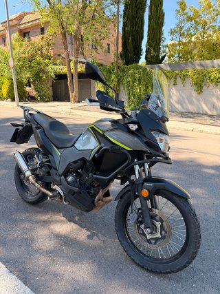 Kawasaki Versys X 300 Adventure Negra